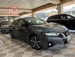Nissan Maxima